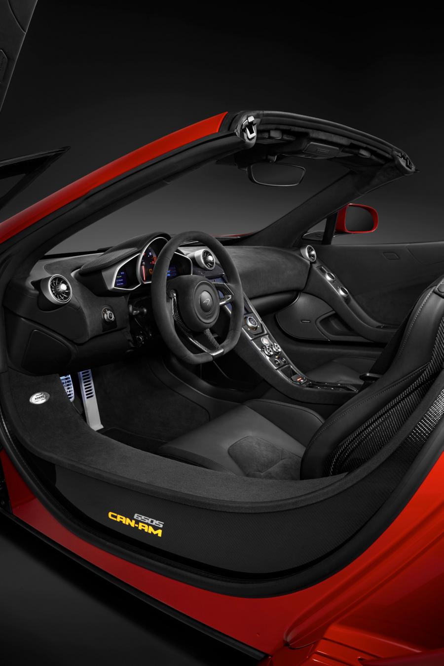 Интерьер McLaren 650S Spyder Can-Am 2015 года  (фото 11 из 13)